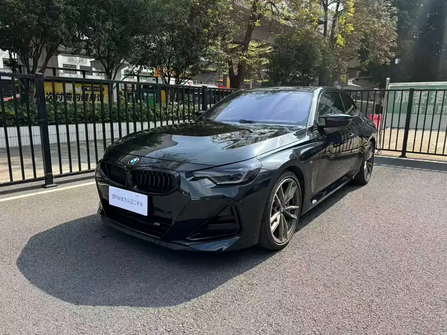BMW M240i