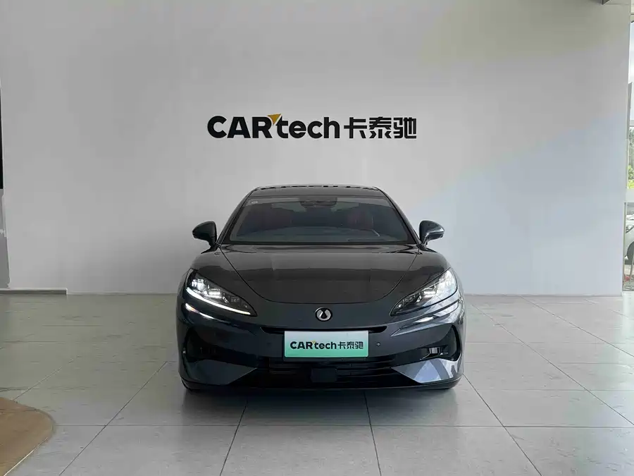 BYD Z9