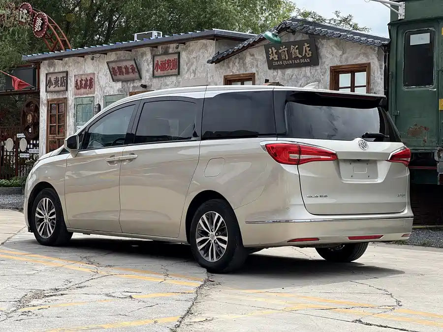 Buick GL8