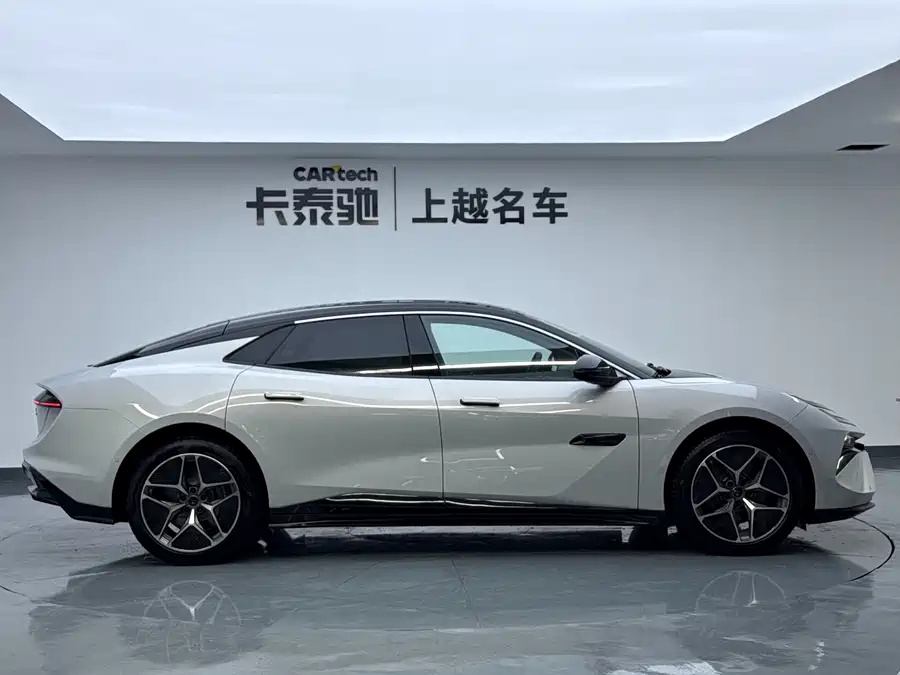 Lotus EMEYA