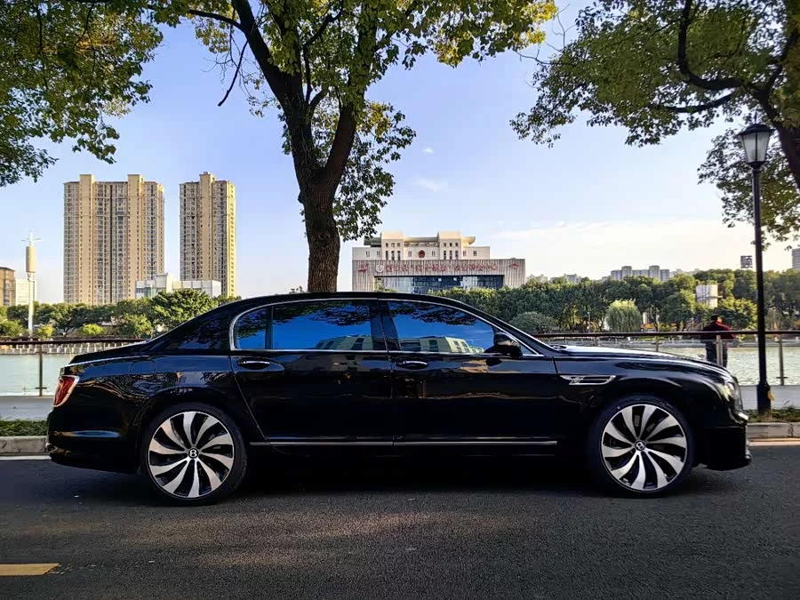 Bentley Flying Spur