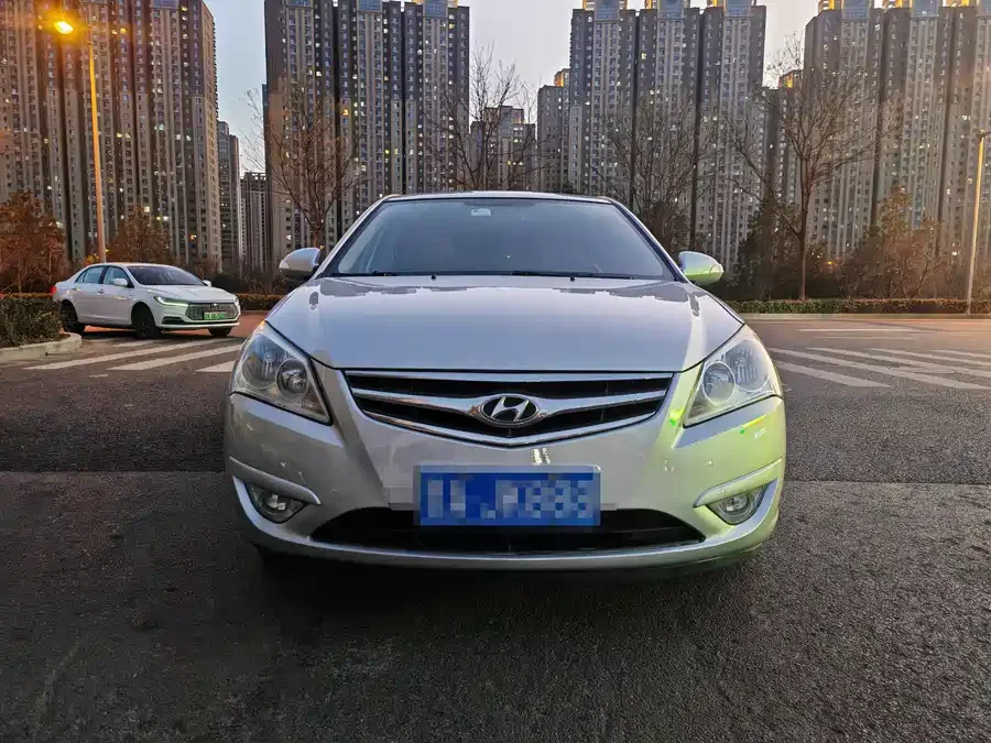 Hyundai Elantra / Celesta