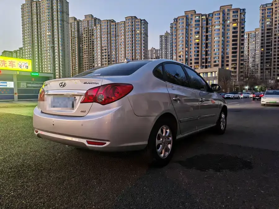 Hyundai Elantra / Celesta