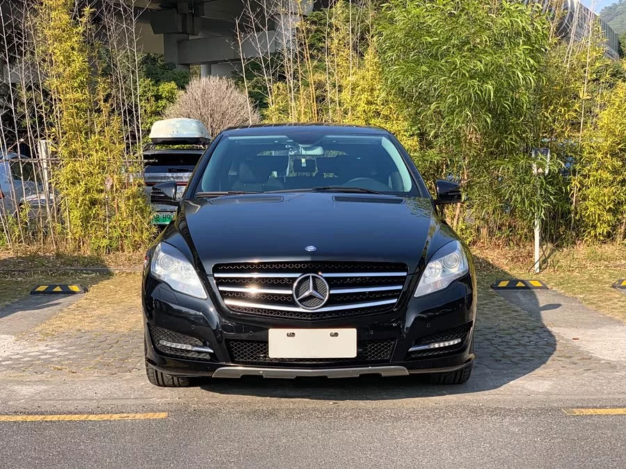 Mercedes Benz R-rated