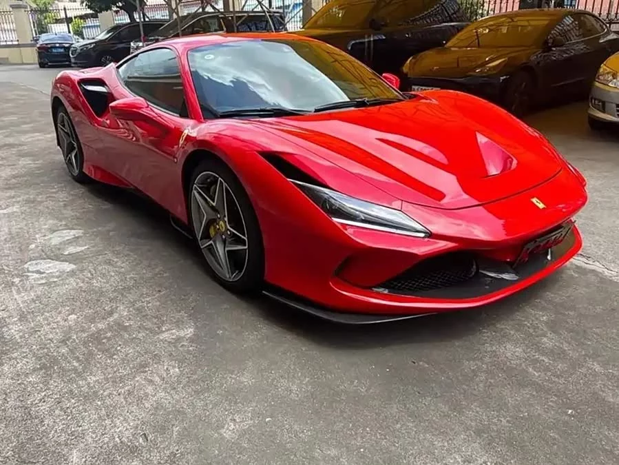 Ferrari F8