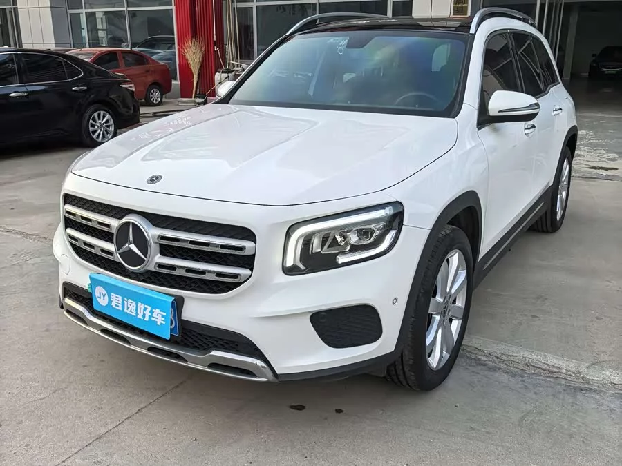 Mercedes Benz GLB