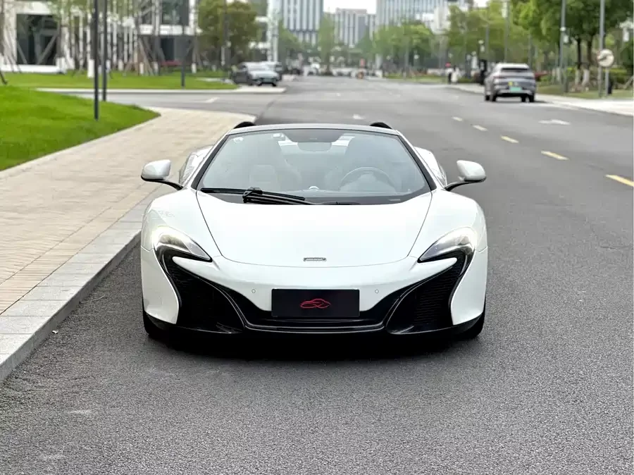 McLaren 625C