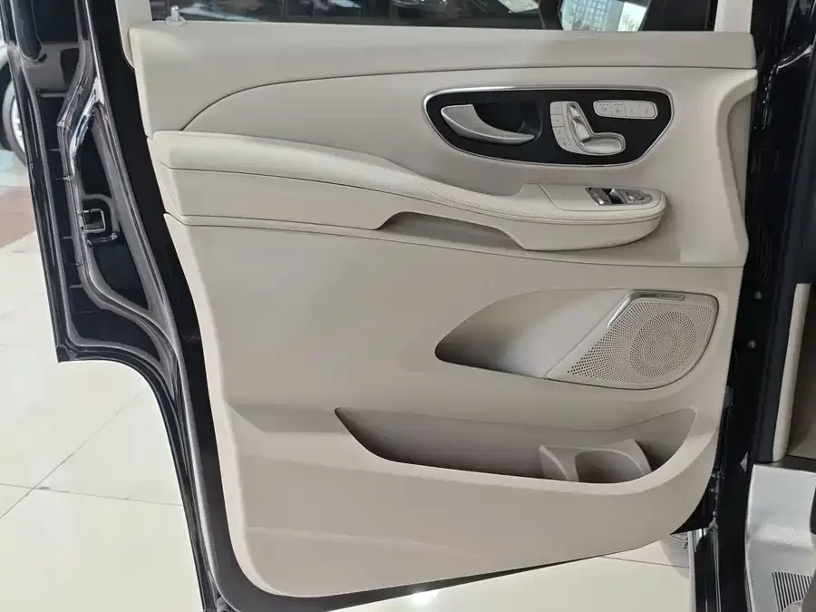 Mercedes Benz Class V