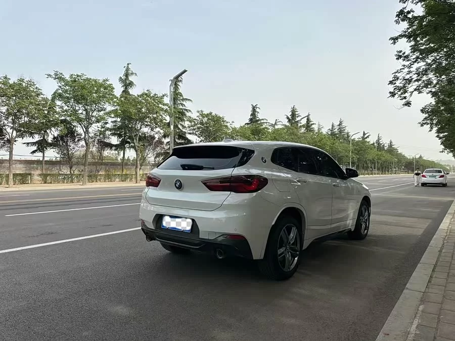 BMW X2