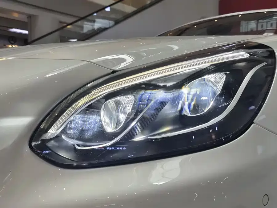 Mercedes Benz SLC