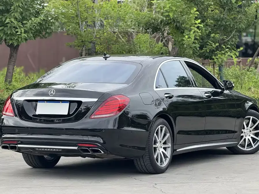 Mercedes Benz S-Class AMG