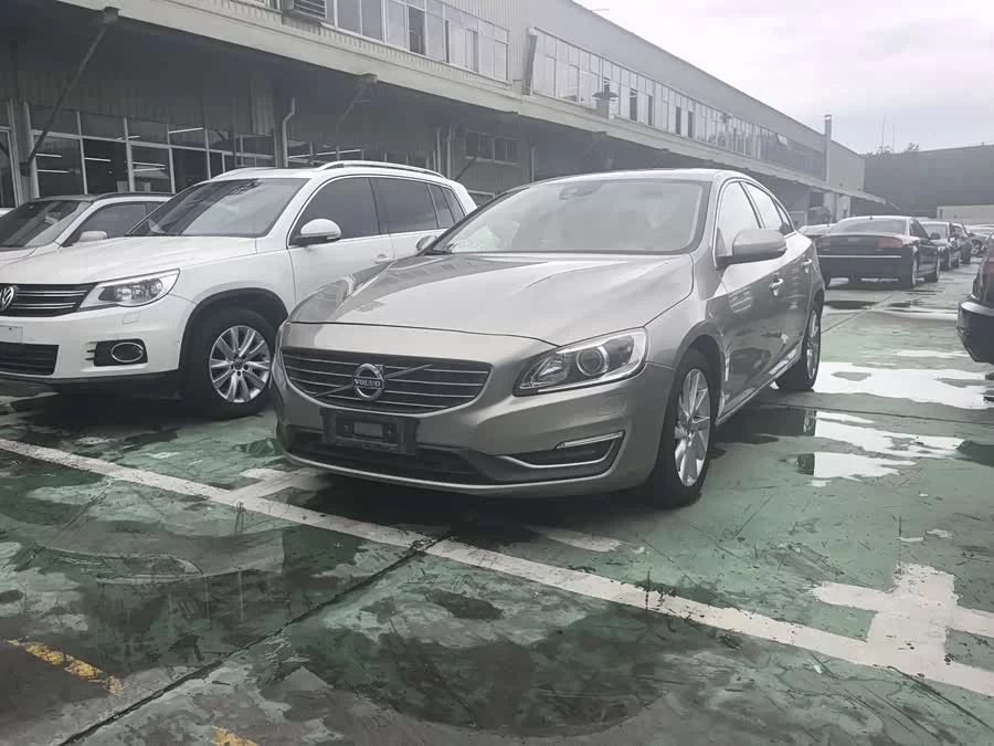 Volvo S60