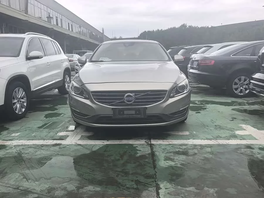 Volvo S60