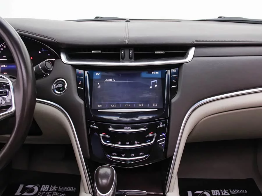 Cadillac XTS