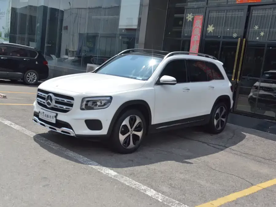 Mercedes Benz GLB