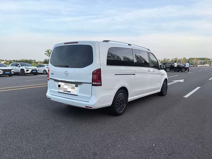 Mercedes Benz Class V