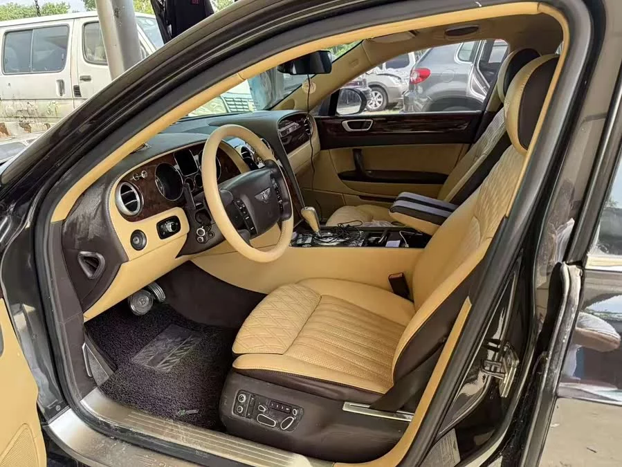 Bentley Flying Spur