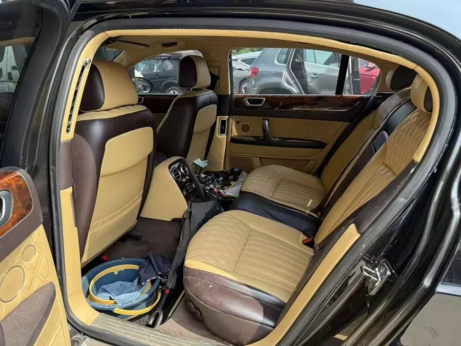 Bentley Flying Spur