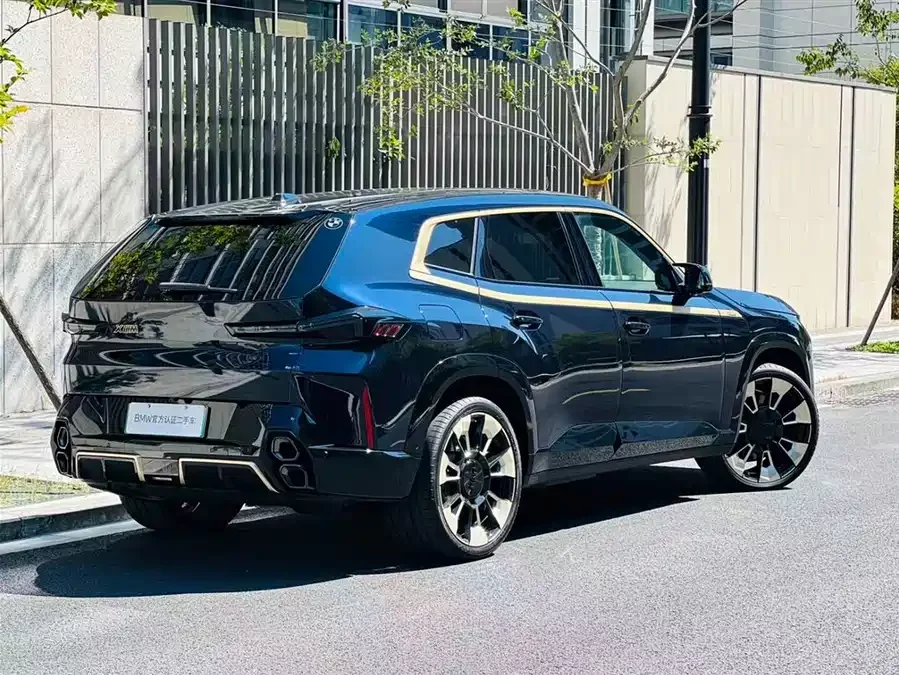 BMW XM