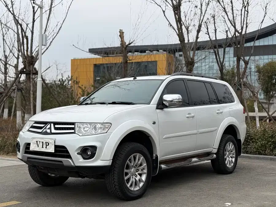 Mitsubishi Pajero Sport