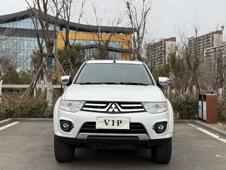 Mitsubishi Pajero Sport