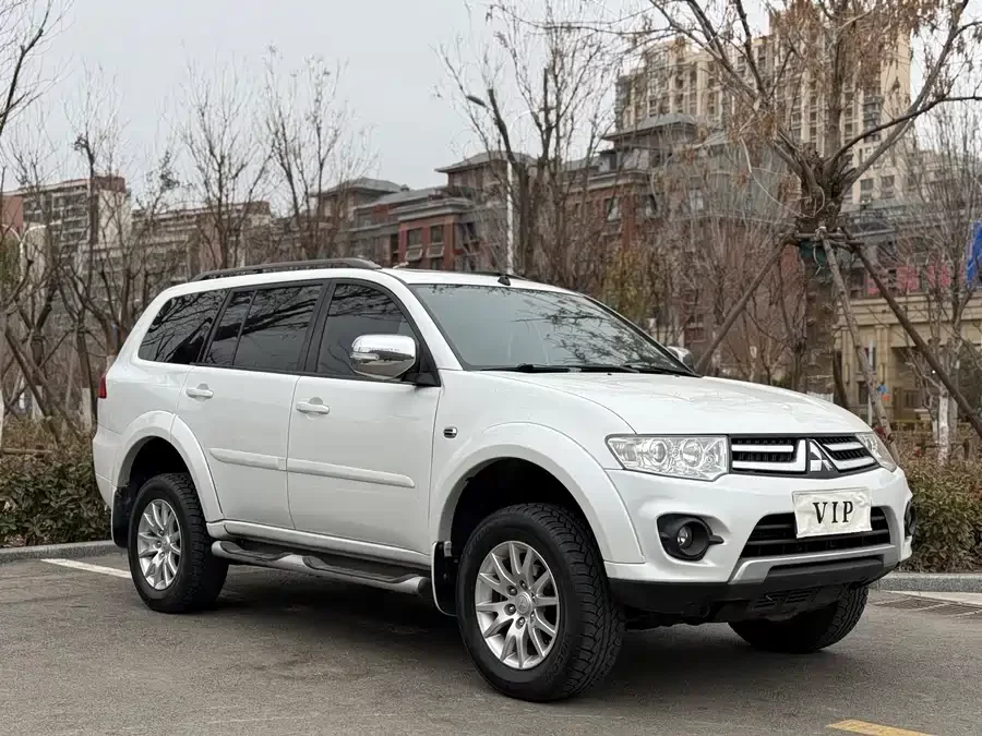 Mitsubishi Pajero Sport