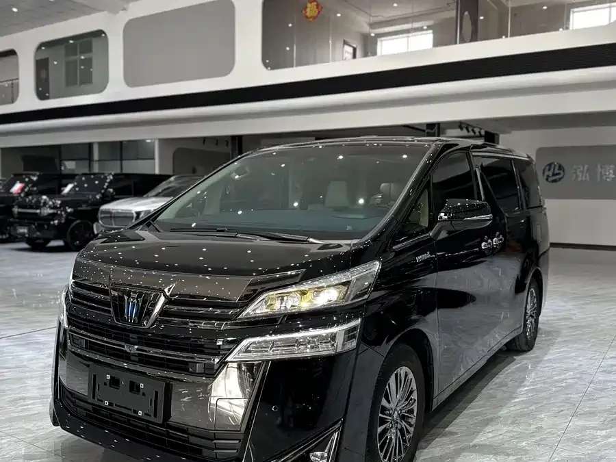 Toyota Crown Vellfire