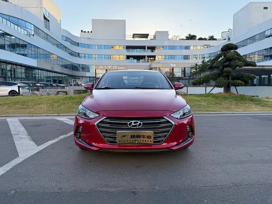 Hyundai elantra