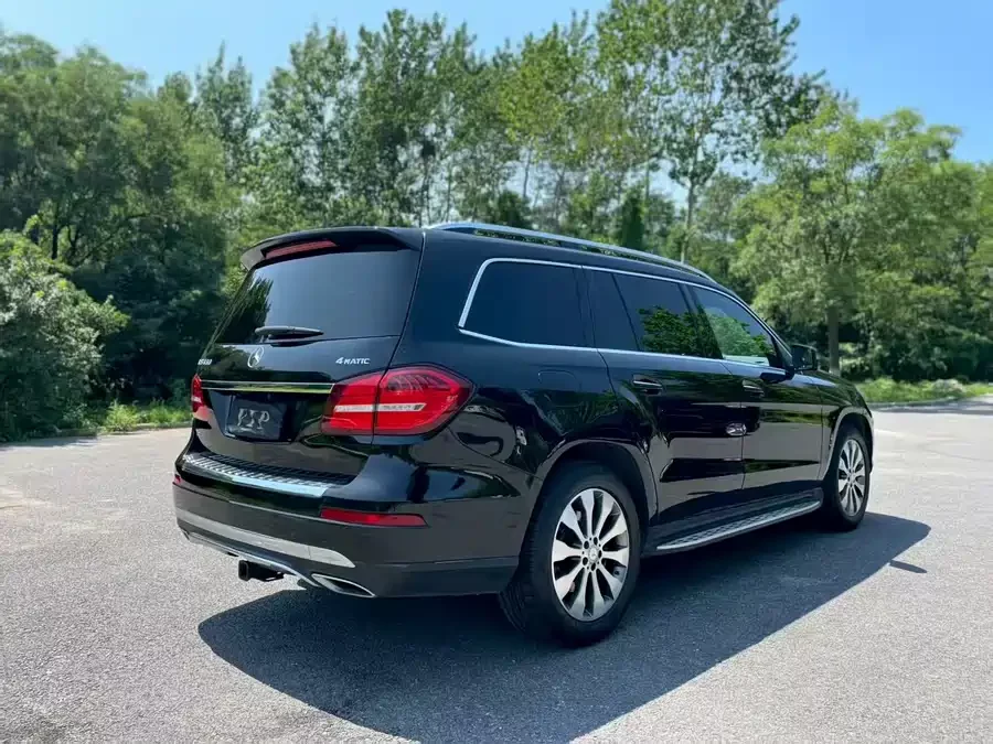 Mercedes Benz GLS