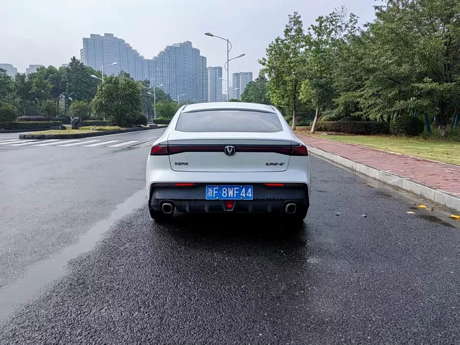 Changan UNI-V