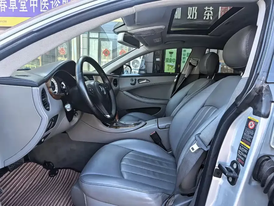 Mercedes Benz CLS