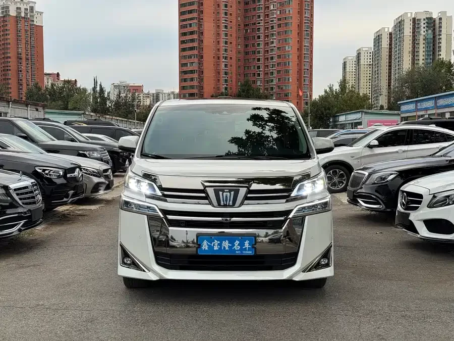 Toyota Crown Vellfire