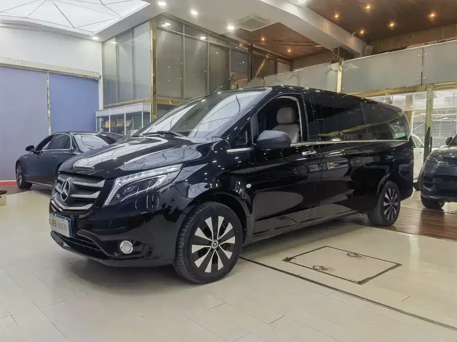 Mercedes Benz Vito