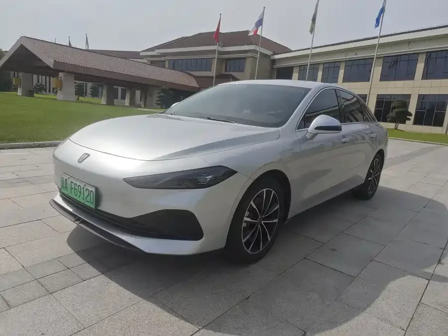 Roewe D7