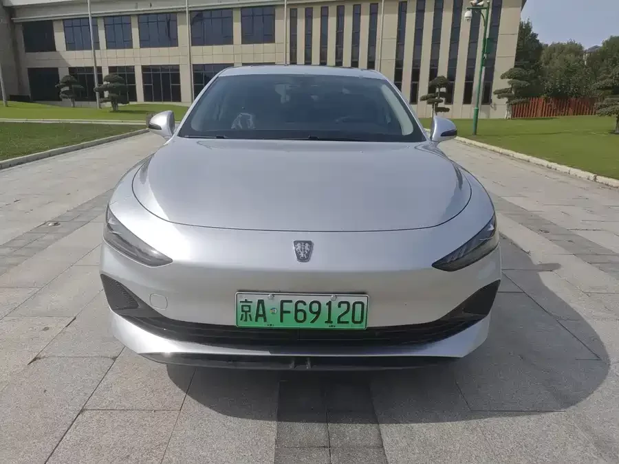 Roewe D7