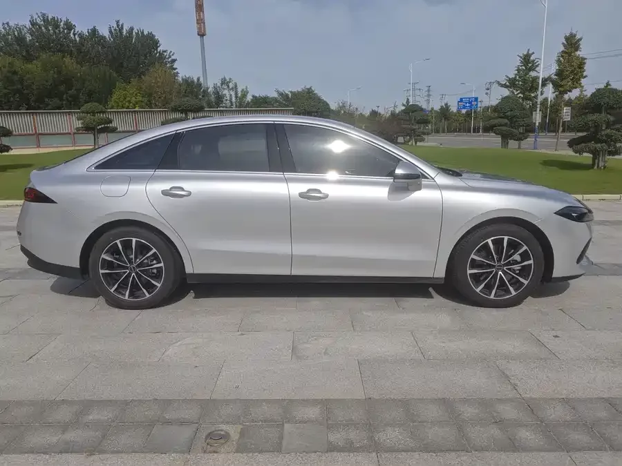 Roewe D7