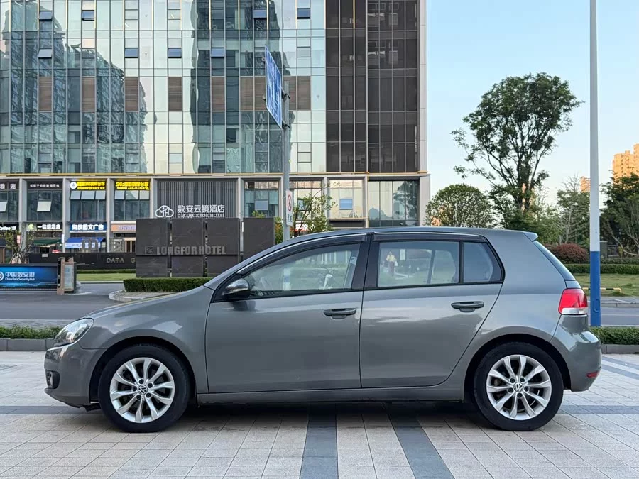 Volkswagen golf