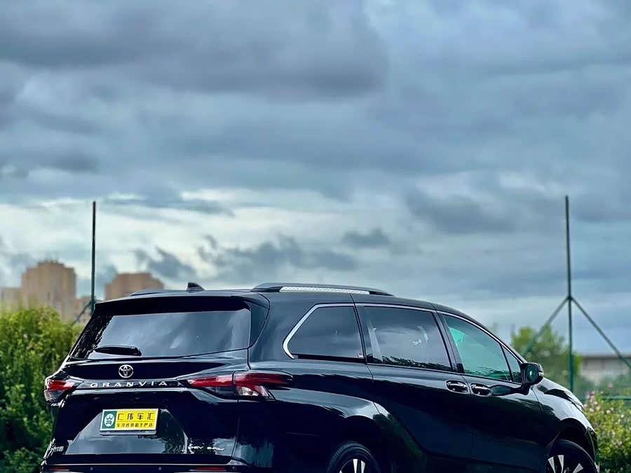 Toyota Granvia