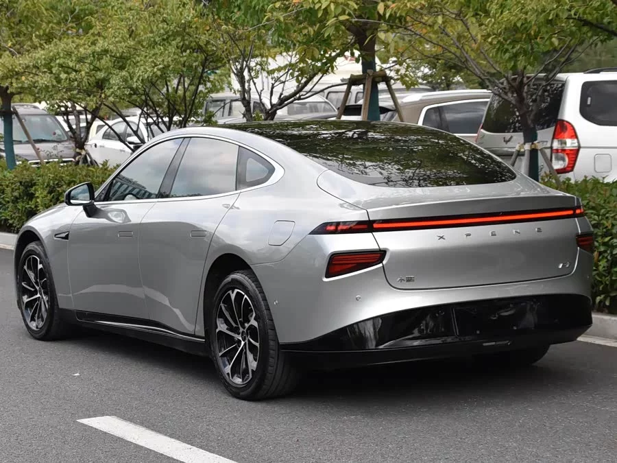 Xpeng P7