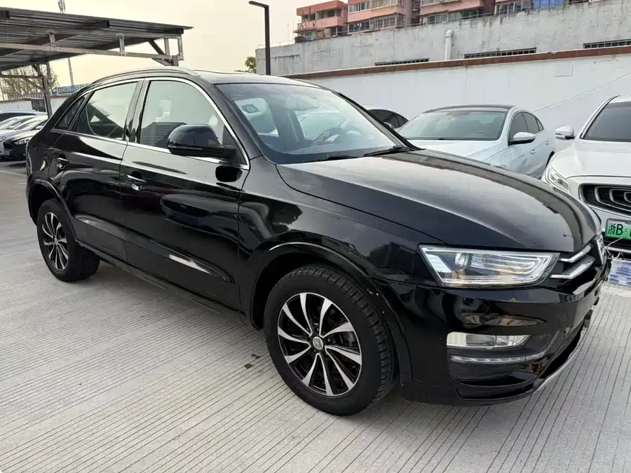 Zotye SR7