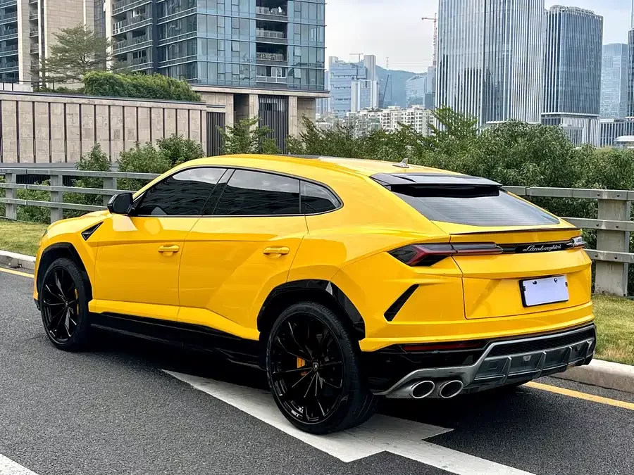 Lamborghini Urus