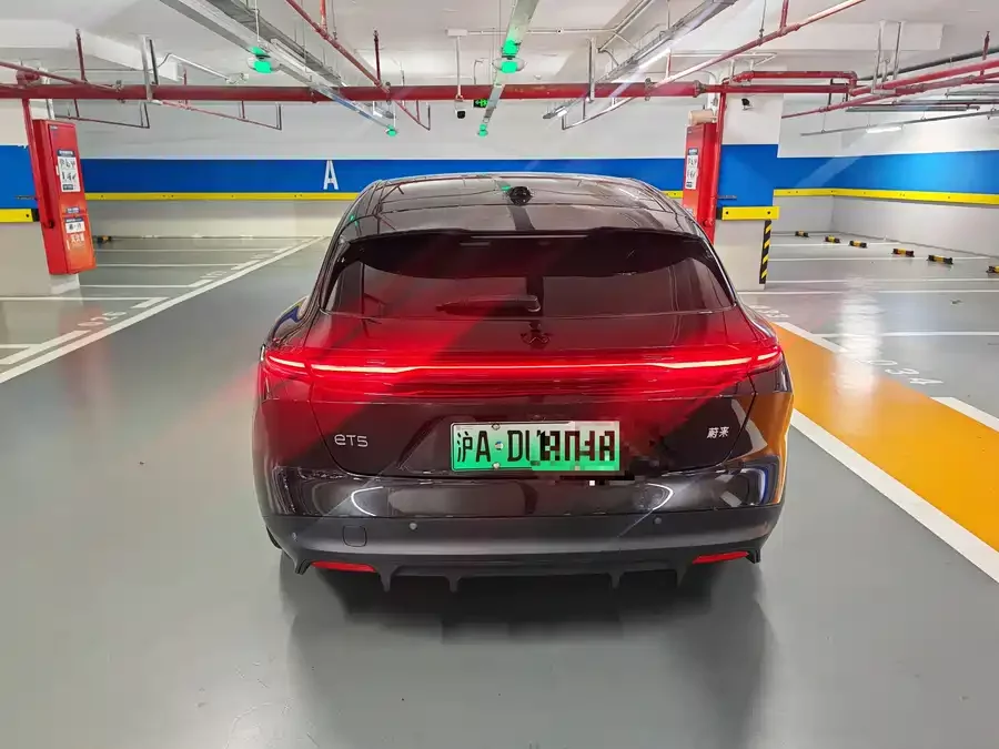 NIO ET5T