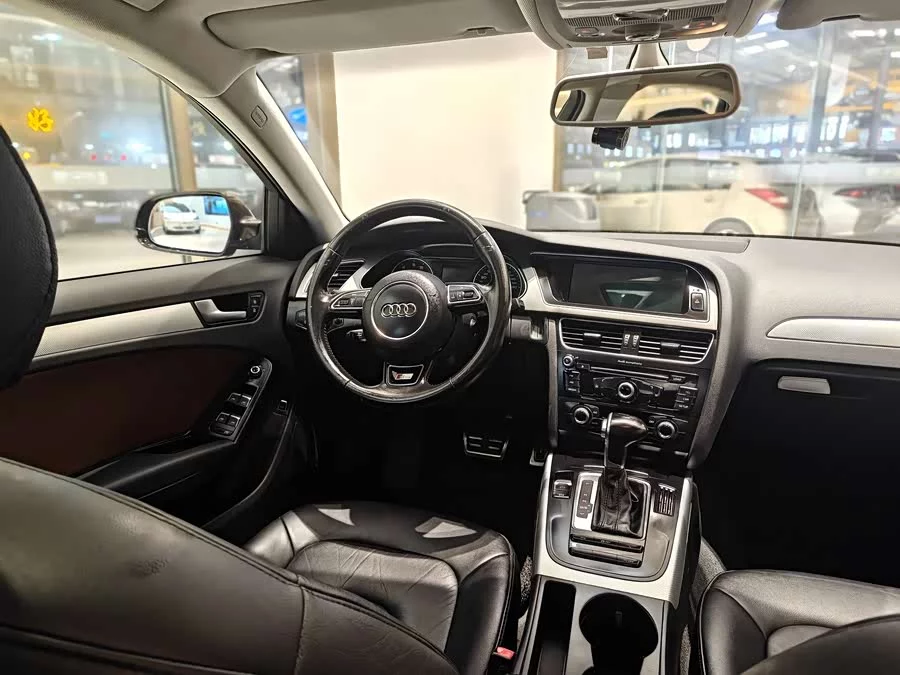 Audi A4L