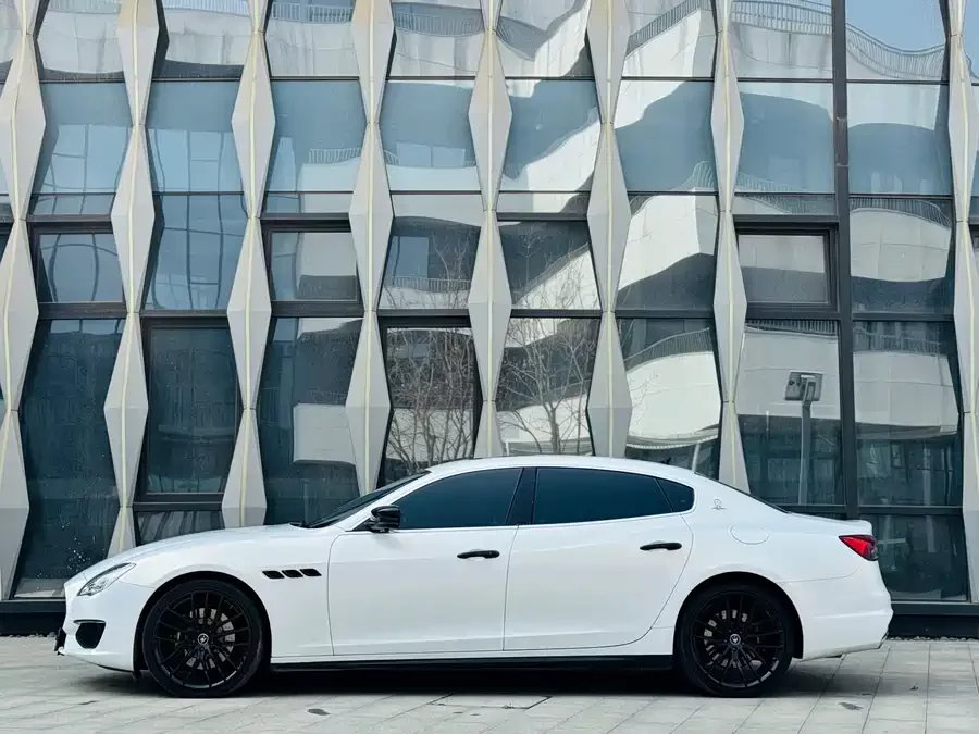 Maserati President