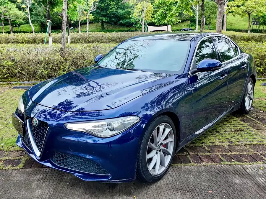 Alfa Romeo Giulia