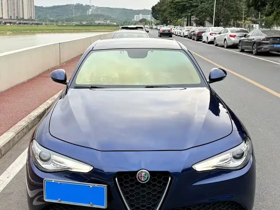 Alfa Romeo Giulia
