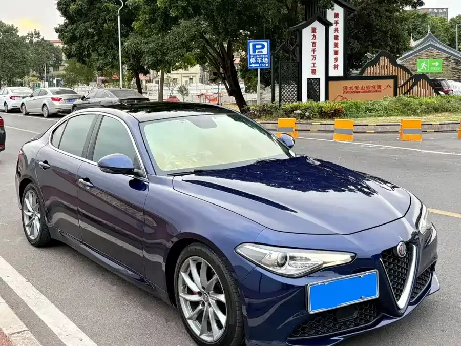 Alfa Romeo Giulia
