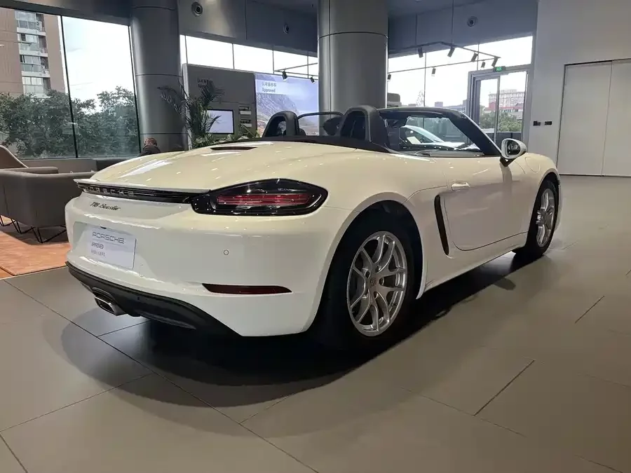 Porsche 718