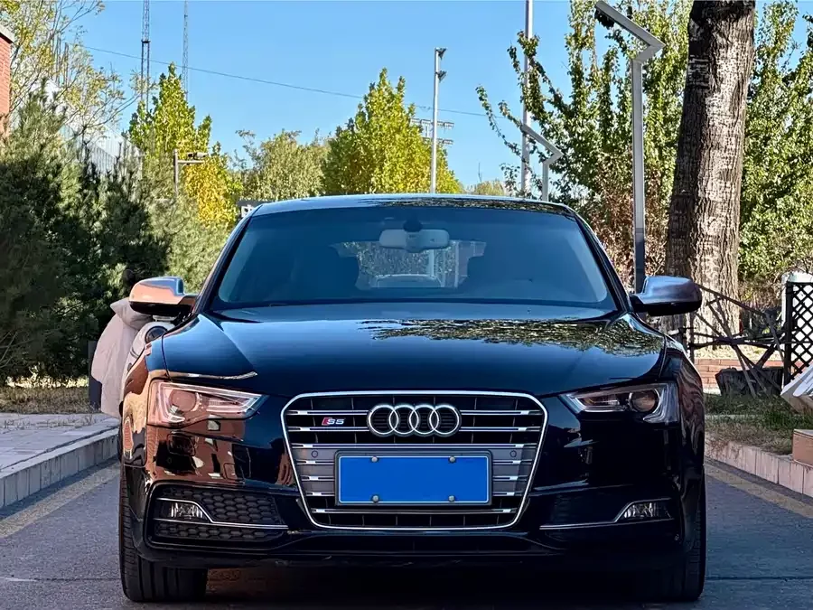 Audi S5