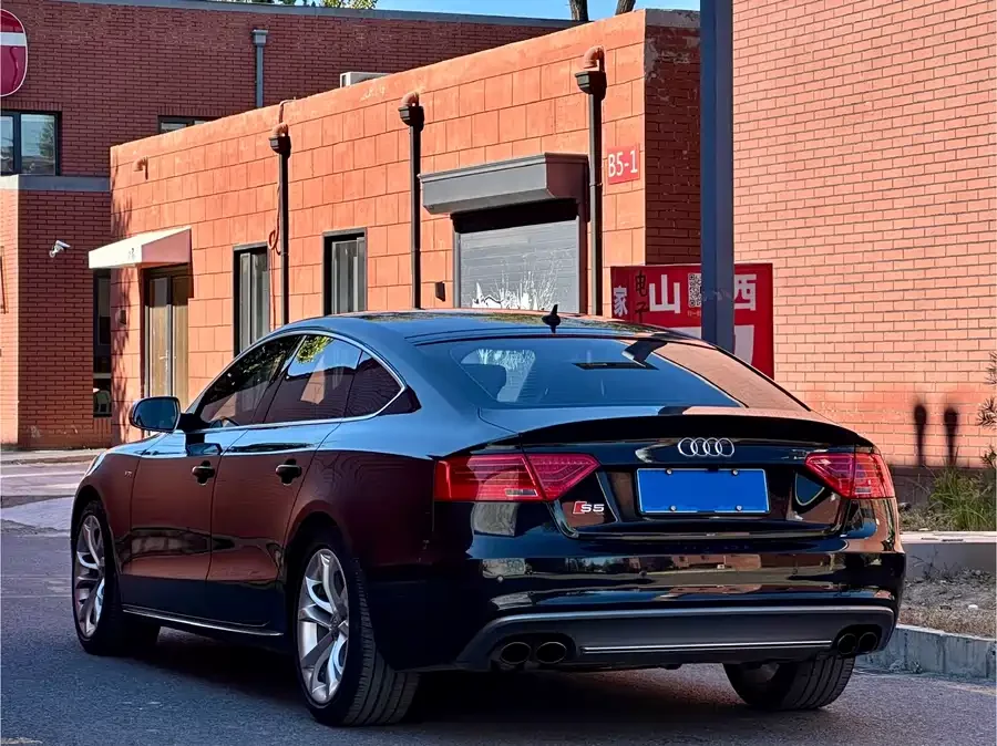 Audi S5